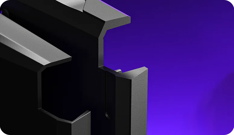 A close-up of the AULA WIN case edge, comparing its wall thickness with an ordinary keyboard