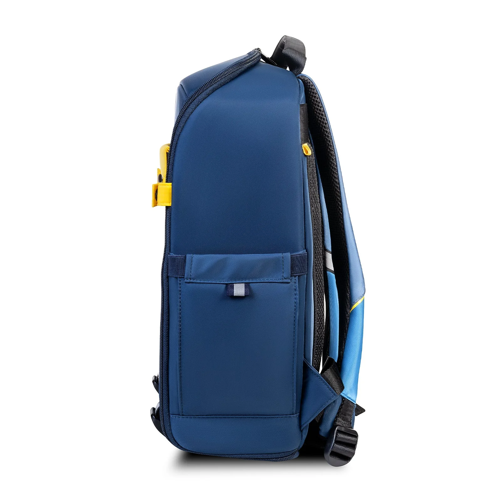 Синий рюкзак Divoom Backpack-S сбоку: боковой карман и профиль корпуса