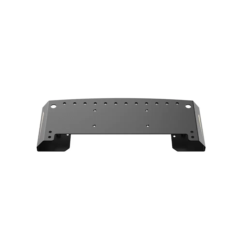 MOZA mBooster Base Extension Plate спереди: изогнутая плита с рядом отверстий и двумя опорными площадками