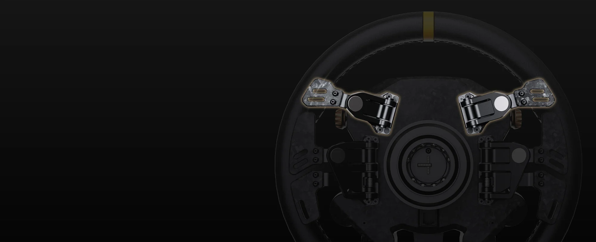 Схема из шести лепестков на руле MOZA CS Pro, дополнительная пара установлена сверху