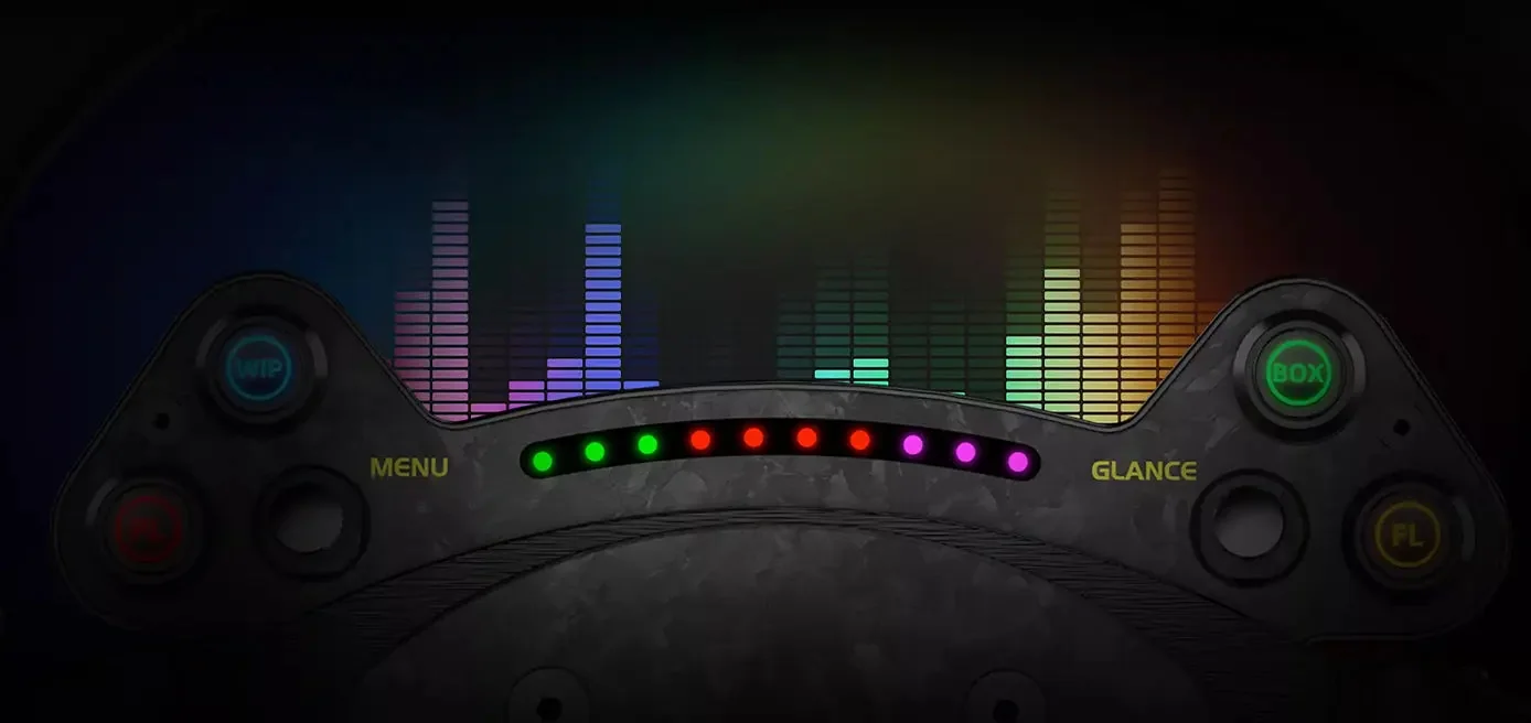 Полоса из 10 RGB-ламп оборотов на руле MOZA RS V2 в темноте