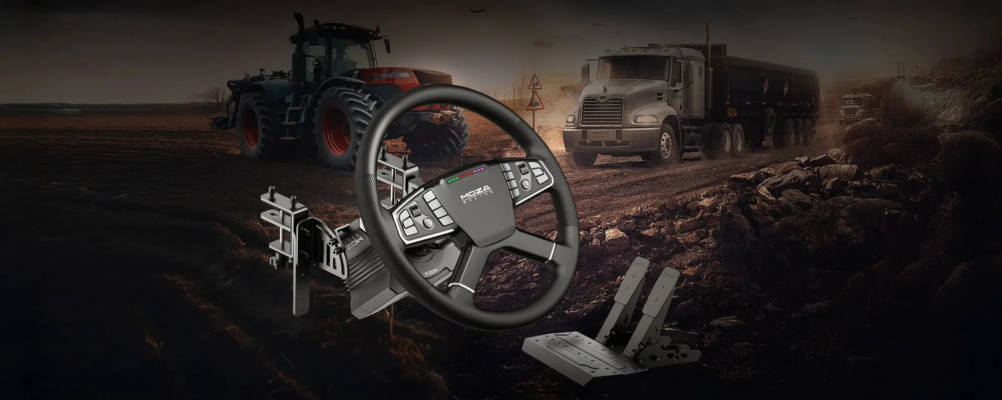 Имиджевый кадр MOZA Trucking Bundle на фоне трактора и грузовика